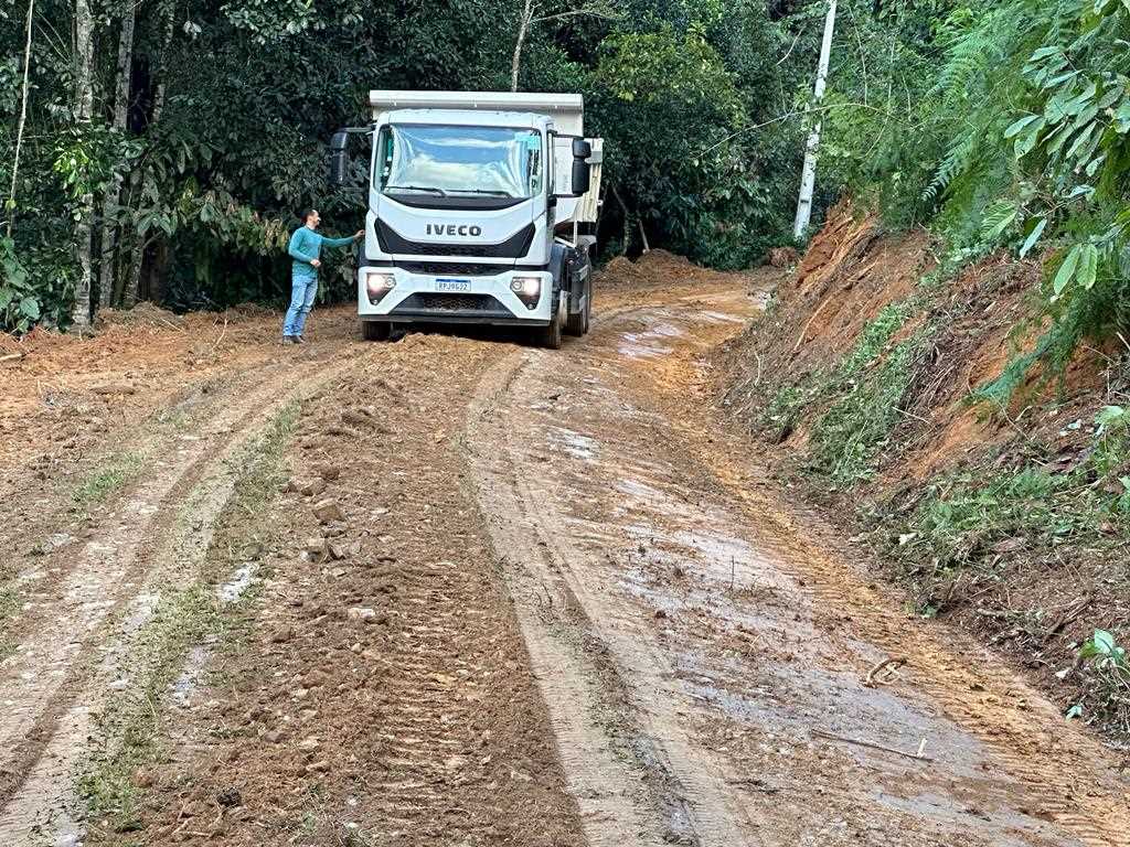 Camacã: Prefeitura faz manutenção na antiga estrada que liga a São João do Panelinha